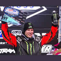 Tucker Hibbert wins