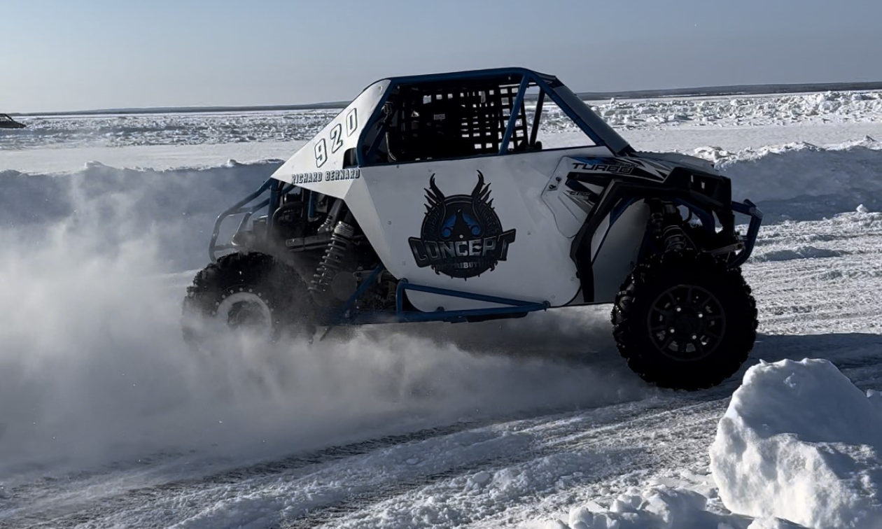 Monster Trucks Race Through a Snowball Avalanche!