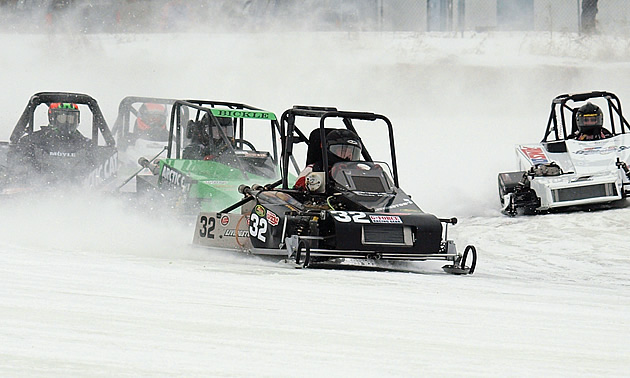 snowmobiles at the Canadian Power Toboggan Championships