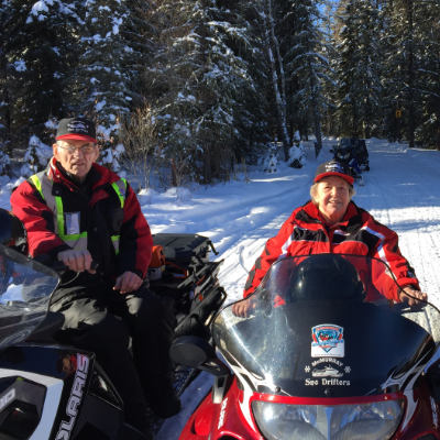 (L to R) Elburne, Freda and Barry Bean won the 2018 CCSO National Excellence Award for Snowmobile Family. 