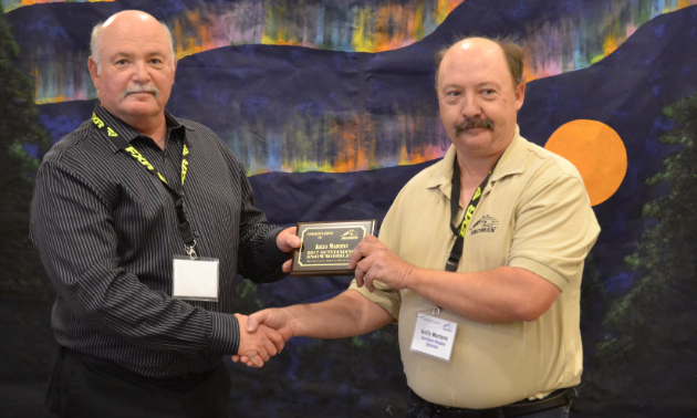 Kelly Martens from Thompson, Manitoba, received SnoMan Inc.’s 2017 Excellence Award for Outstanding Snowmobiler of the Year.