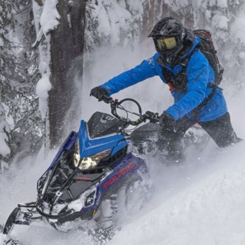 Snowmobiling in Winnipeg region of Manitoba SnoRiders