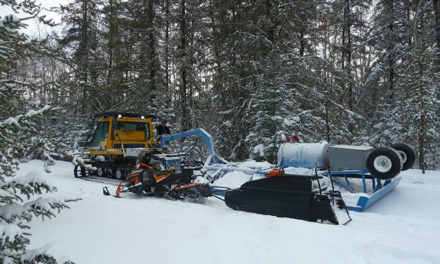 There is a fueling station along the Machesis trail.