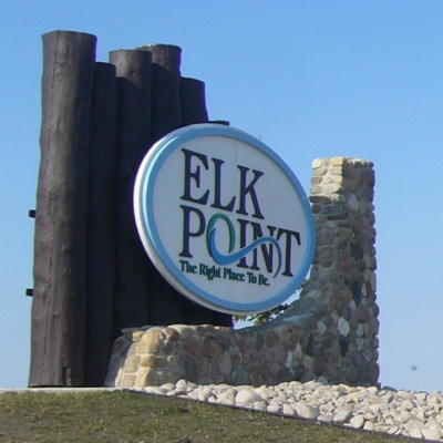 Adventures are endless at Elk Point | SnoRiders