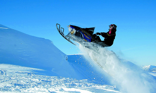 snowmobiling in Revelstoke BC