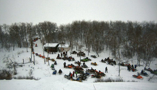 With 300 kilometres of groomed trails, the Fort Qu'Appelle area has an active club and strong sledding community.
