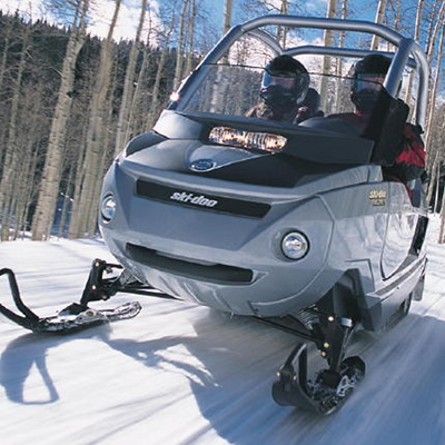 Picture of the 2005 Ski-Doo Elite, a two-seater snowmobile. 