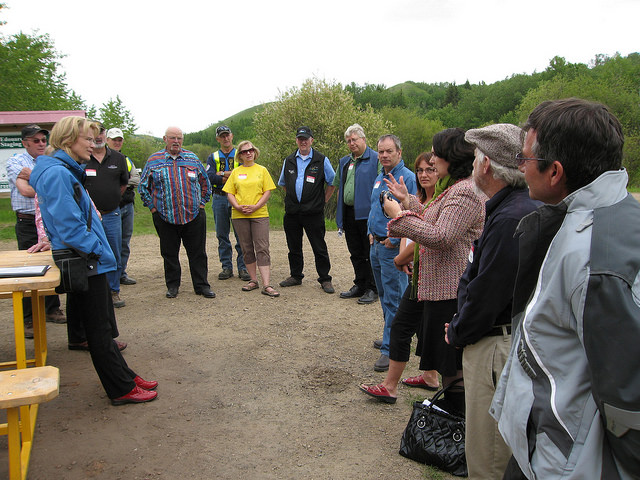 Former Minister of Tourism, Presidents of the ASA and AOHVA, Riverland Trail Society executive members and trail stewards gather along the trails.